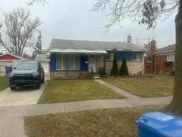 Garrick Ave