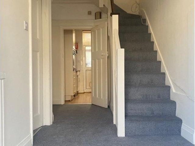 Garrick Avenue, London NW11, 4 bed semi detached house to rent, £3,150 pcm | PrimeLocation