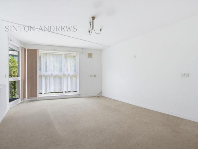 Garrick Close, Ealing W5, 1 bed flat to rent, £1,500 pcm | PrimeLocation