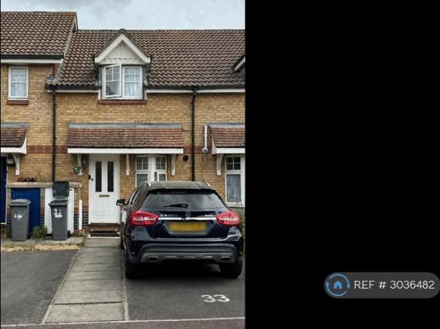 Garrison Close, Hounslow, TW4 2 bed terraced house to rent £1,950 pcm £450 pw