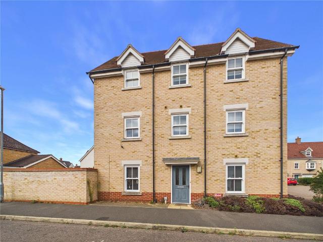 Garrison Parade, Colchester CO2, 3 bed end terrace house to rent, £1,750 pcm | PrimeLocation