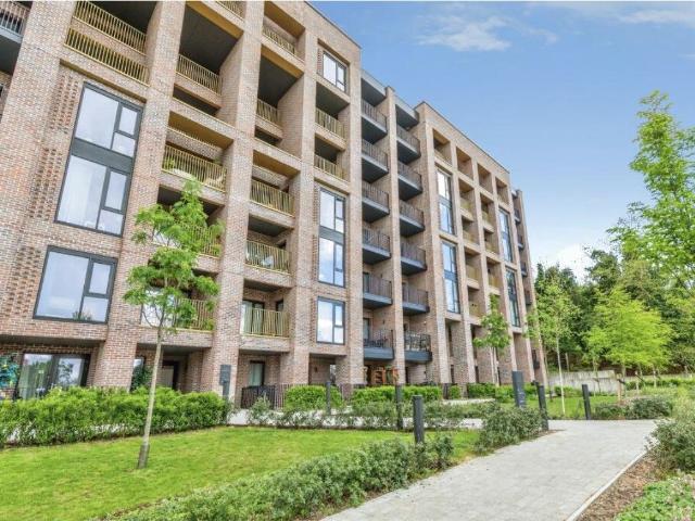 Garrison Point, Chatham ME4, 2 bed flat to rent, £1,450 pcm | PrimeLocation