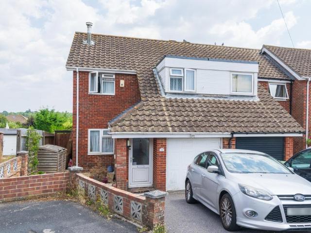 Garstons Close Titchfield, PO14 4EP 3 bed end of terrace house to rent £1,550 pcm £358 pw