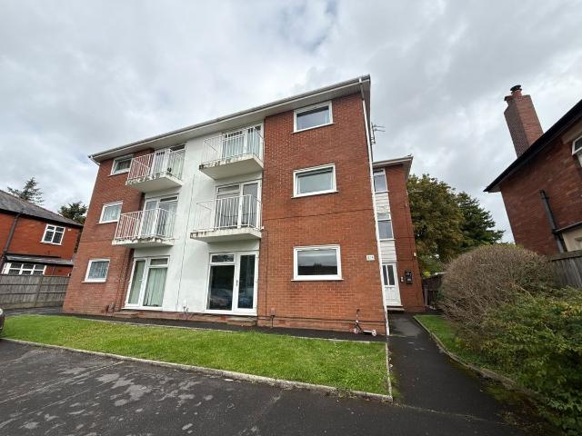 Garstang Road, Fulwood, Preston, Lancashire PR2, 2 bed flat to rent, £1,160 pcm | PrimeLocation