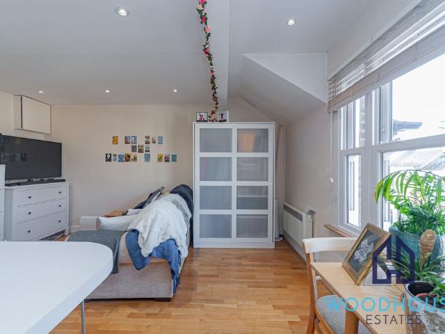 Gascony Avenue, London, NW6 One Bedroom Flat To Rent £398pw / £1,725pcm