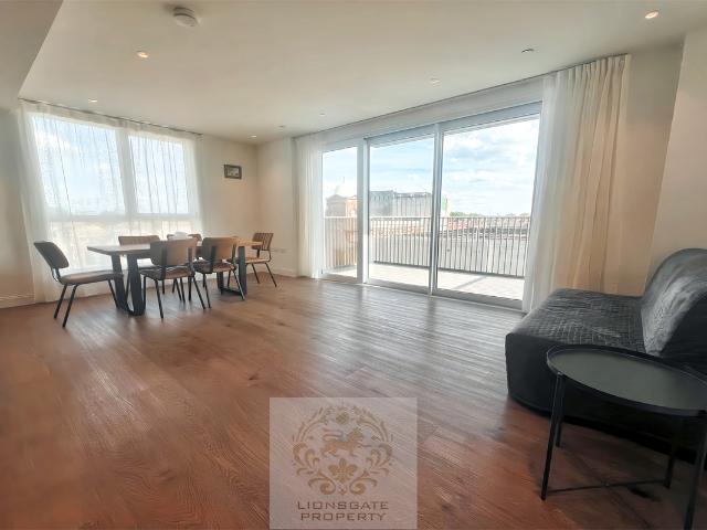 Gasholder Place, Kennington Lane, London SE11, 2 bed flat to rent, £3,700 pcm | PrimeLocation