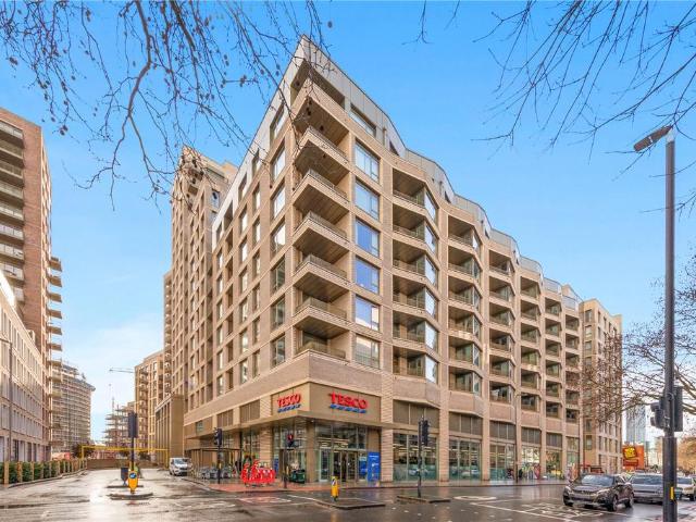 Gasholder Place, Oval Village. 3 bed apartment to rent £4,000 pcm £923 pw
