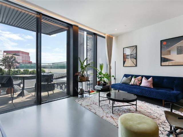 Gasholders, Lewis Cubitt Square. 2 bed apartment to rent £5,633 pcm £1,300 pw