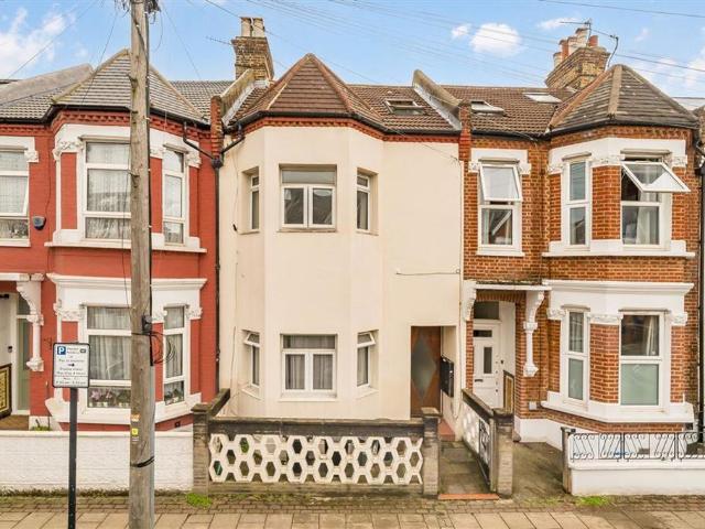 Gaskarth Road, London SW12 7 bed terraced house to rent £6,750 pcm £1,558 pw