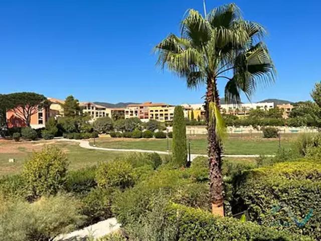 Gassin 83580 Achat / Vente appartement 2 pièces t2 terrasse