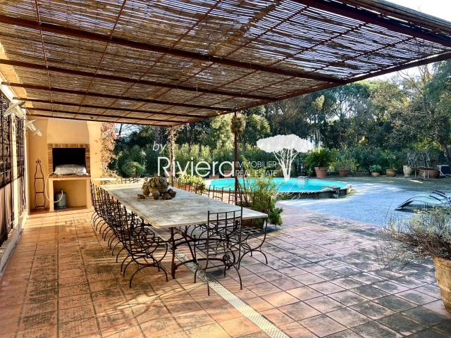 GASSIN ! Villa 3 chambres et piscine ! 156m² Gassin