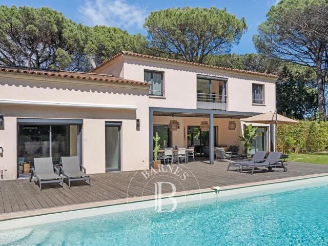 Gassin Villa Contemporaine Proche De Saint Tropez 5 Cham. 200m² Saint Tropez
