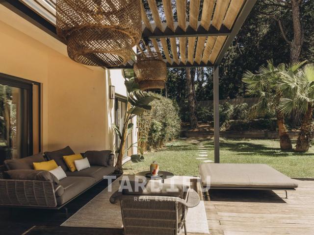 Gassin: Villa 5 chambres, piscine, accès plage 188m² Gassin