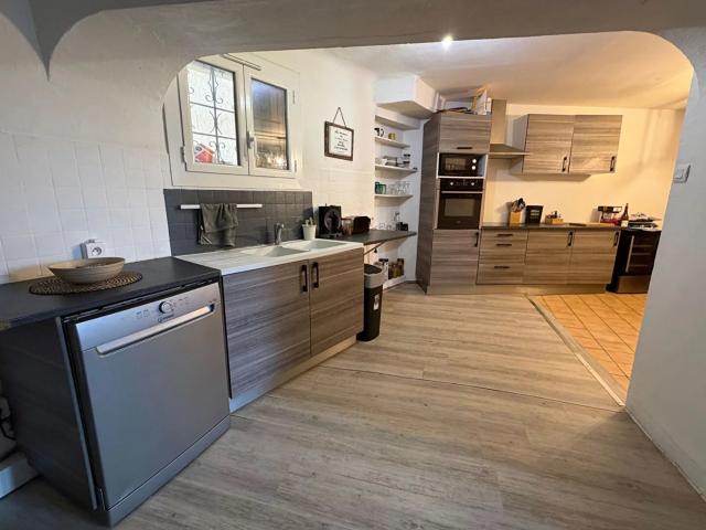GATTIERES, Maison de village, 128 m2 6 Pièces