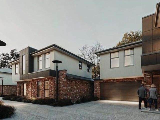 Gated Designer Living Just 5km from the City