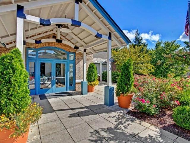 Gateway at Gaithersburg 1 Bedroom Apartment for Rent at 925 Clopper Rd, Gaithersburg, MD 20878