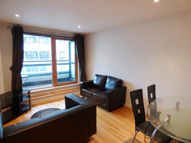 Gateway East, Leeds LS9, 2 bed flat to rent, £1,100 pcm | PrimeLocation