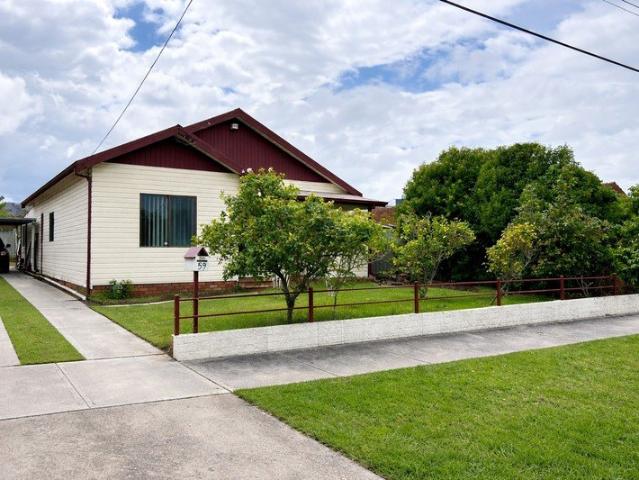 Gateway House in Heart of Dandenong