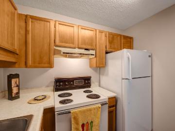 Gateway Square 2x1 Medium Renovated [object Promise] for Rent