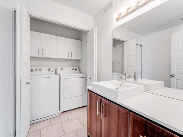 Gatineau Plateau portfolio — 2 Bedroom unit 1