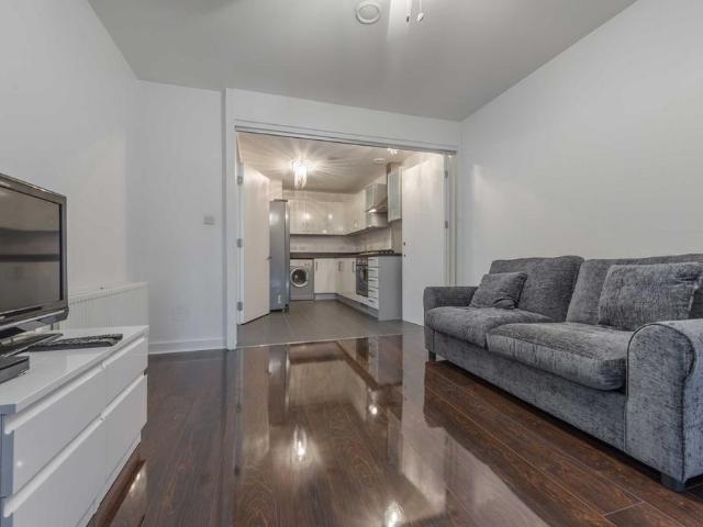 Gatliff Road, London, SW1W 1 bed apartment to rent £2,750 pcm £635 pw