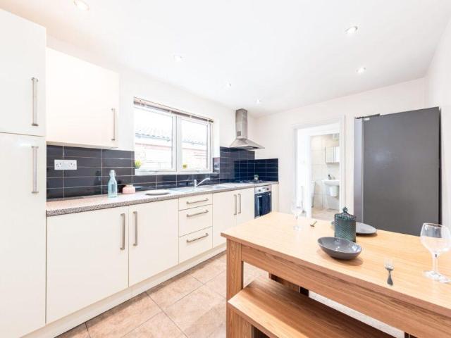Gaul Street, Leicester LE3 4 bed terraced house to rent £2,080 pcm £480 pw