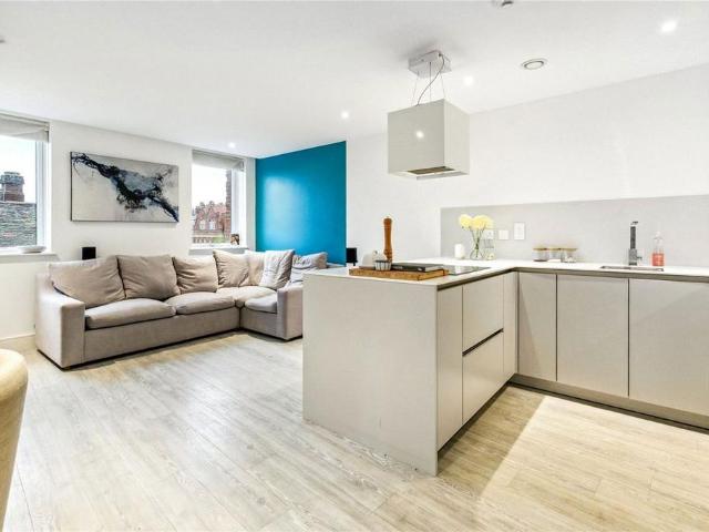 Gaumont Place, London SW2 1 bed flat to rent £1,995 pcm £460 pw