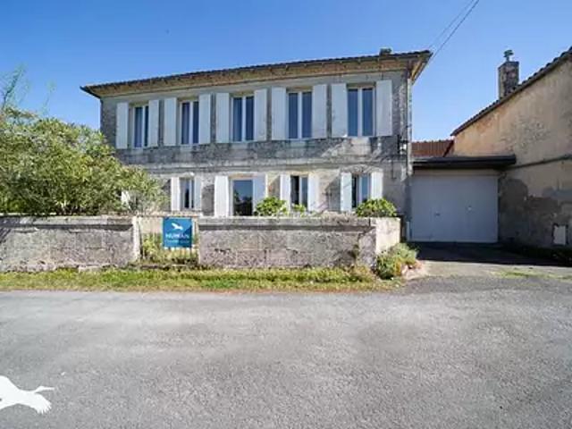 Gauriac 33710 Achat / Vente maison 5 pièces t5 au dernier étage parking
