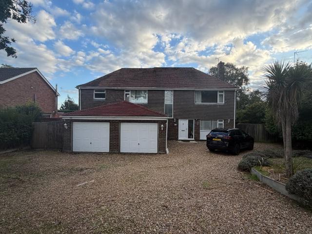 Gayton Road, King's Lynn PE30, 4 bed detached house to rent, £2,200 pcm | PrimeLocation