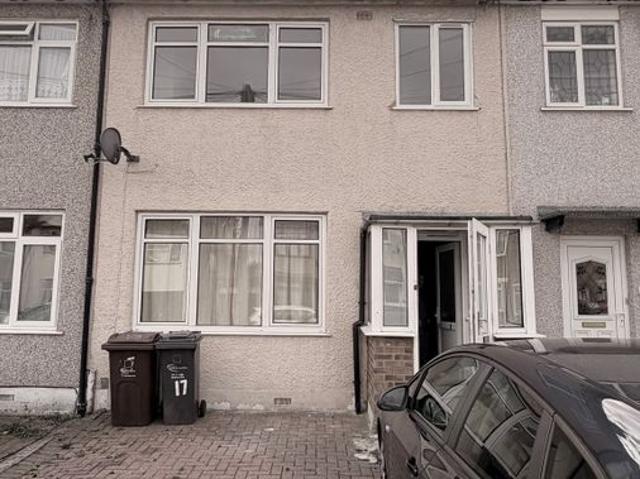 Gay Gardens, Dagenham RM10, 3 bed terraced house to rent, £2,300 pcm | PrimeLocation
