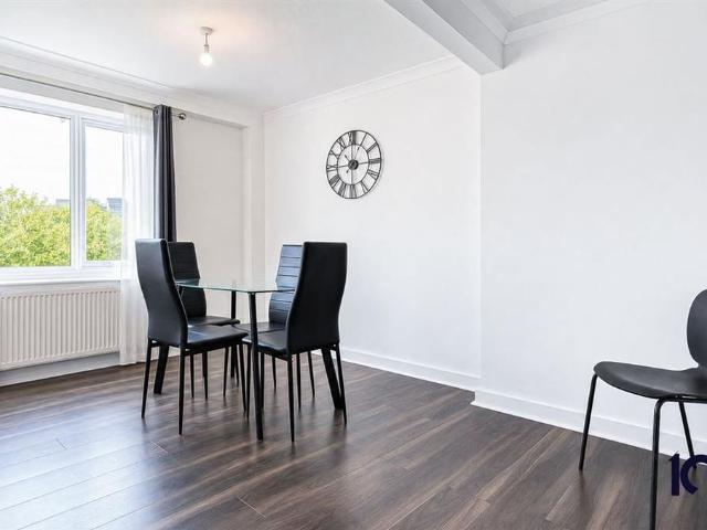 Gay Links, Basildon SS14, 3 bed terraced house to rent, £1,675 pcm | PrimeLocation