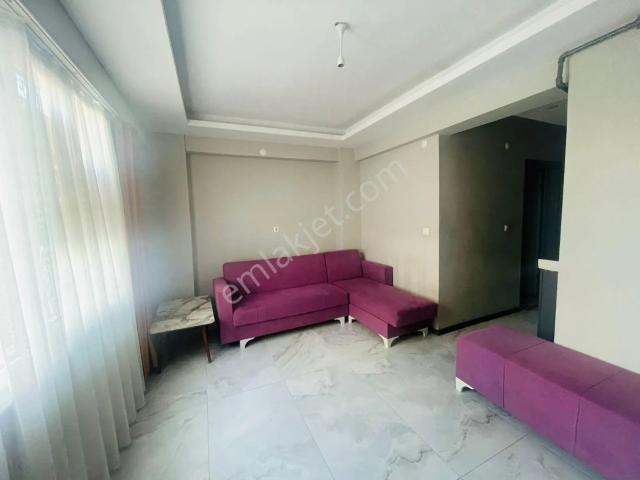 Gaybiefendi Mah. Belediye Arakası Eşyalı Kiralık 1+1 Daire