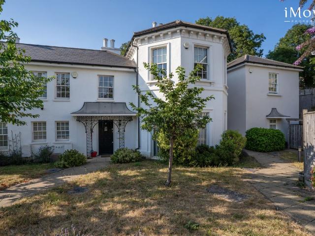 Gayfere Place, London SE25, 3 bed maisonette to rent, £2,250 pcm | PrimeLocation
