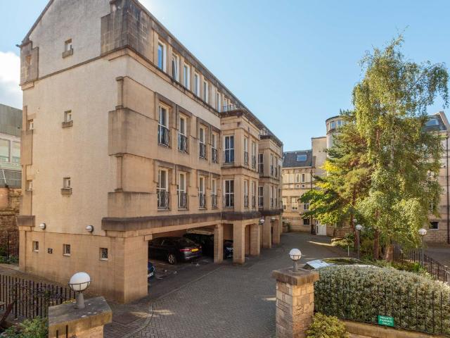 Gayfield Close, New Town, Edinburgh EH1, 2 bed flat to rent, £1,795 pcm | PrimeLocation