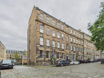 Gayfield Square, Broughton, Edinburgh EH1, 4 bed flat to rent, £3,000 pcm | PrimeLocation
