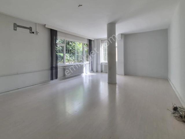 Gayrettepe Merkeze Yakın 2+1 90 M2 Otoparklı Ferah Giriş Daire