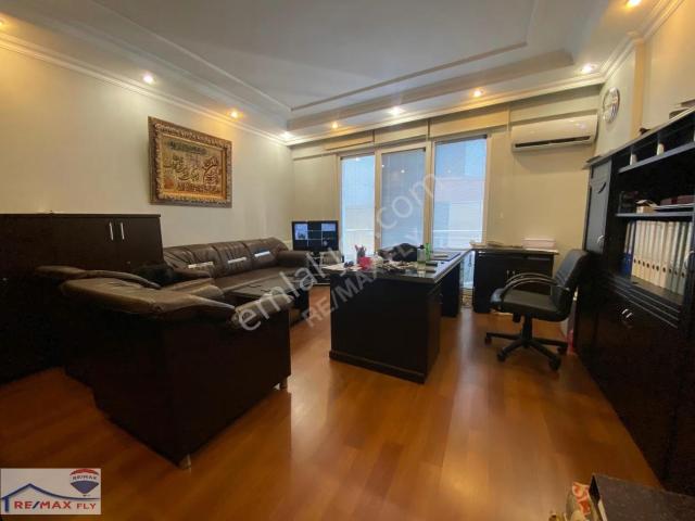 Gayrettepe'de Kiralık 3+1 Daire Astoria Avm Yakını