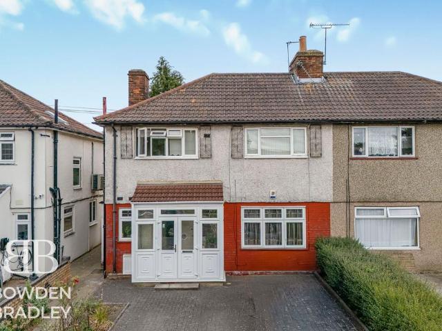 Gaysham Avenue, Ilford, IG2 1 bed maisonette to rent £1,500 pcm £346 pw