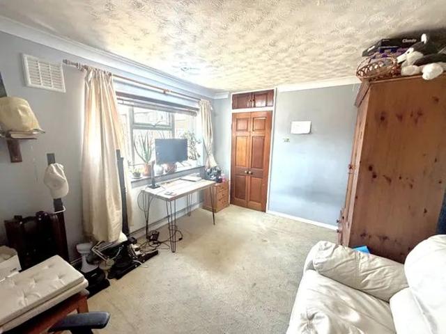Gaysham Hall, Ilford, IG5, Property for rent
