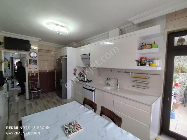 Gazze Caddesi Yakını Aydoğduda Satılık İki Daire 4+1 Ve 2+1