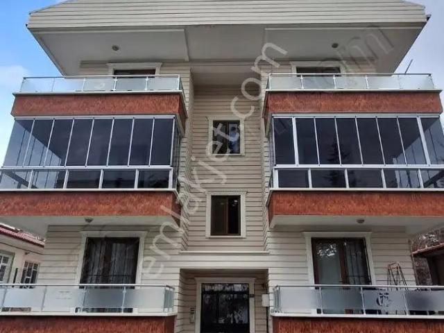 gazi Mahallesi Merkezi Konumda 3+1 Satılık Daire