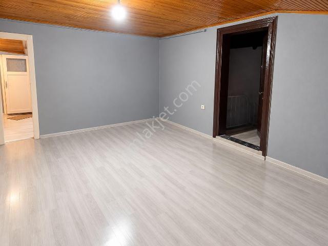 Gazi Mahallesi’nde Kiralık 1+1 Daire