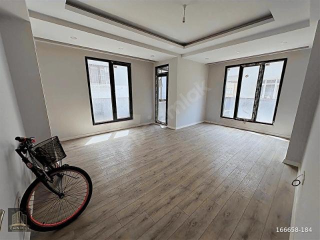 GAZİOSMANPAŞA BAĞLARBAŞI CAD 110m 2+1 Y.GİRİŞ OTOPARKLI SATILIK