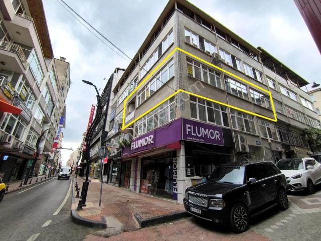 Gazi Caddesi Üzerinde İşyerine Uygun Kiralık 2+1 Daire