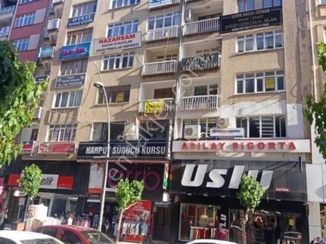 Gazi Caddesinde Kiralık Daire