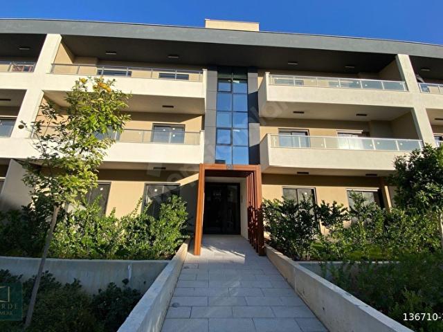 GAZİEMİR MİA SARNIÇTA 3+1 HAVUZ MANZARALI LÜKS DAİRE