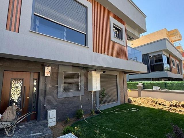 GAZİEMİR TURYAPTAN YEŞİL MAH. SIFIR LÜKS SATILIK 1+1 DAİRE
