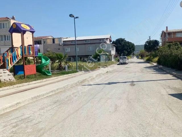 gazi Emlakmüstakil Tek Kat Doğalgaz 100 M2 Denize 100 M Site