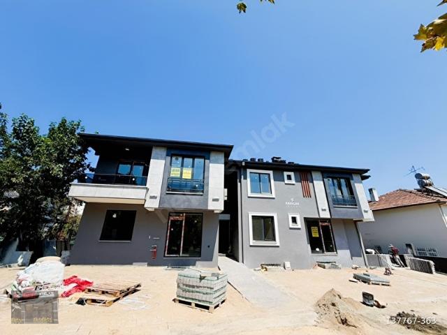 GAZİ EMLAKSOSYAL BİLİMLER LİSESİ Yanı 1+1 SIFIR Arakat