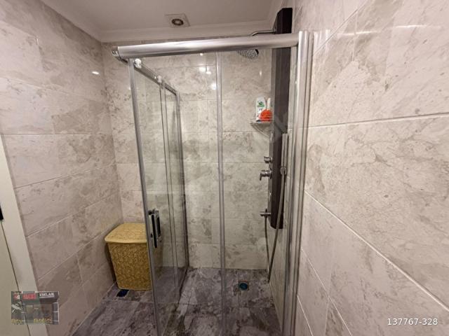 GAZİ EMLAKTREND Sitesinde 2+1 EBEVEYN Dışa bakan ARAKAT 132m